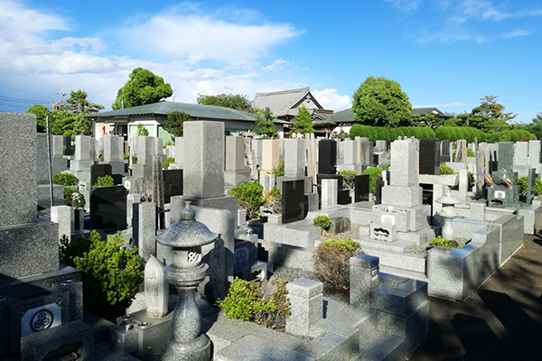 お墓の種類｜境内墓地