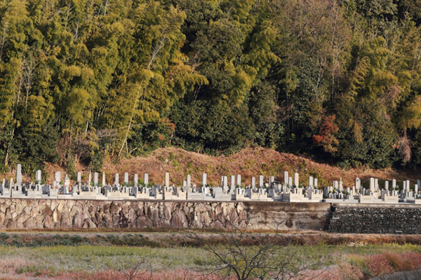 お墓の種類｜地域墓地